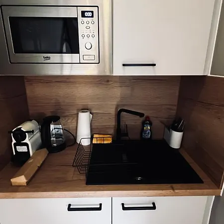 Sana Klinik No 30 Apartman *